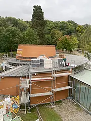 Bild - koenigsstuhl-neue_Materialien_Dach-11102023.jpg