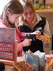 Bild - angebot-upcycling-werkstatt-2.jpg