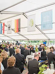Bild - UNESCO_Welterbeforum_Eroeffnung_Festzelt.jpg