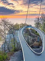 Bild - Skywalk_mit_Gaesten_Nahaufnahme.jpg