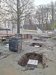 Bild - koenigsstuhl-markise-fundamente-20240409.jpg