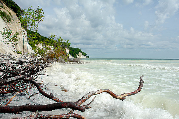 Strand mit Kreidemilch